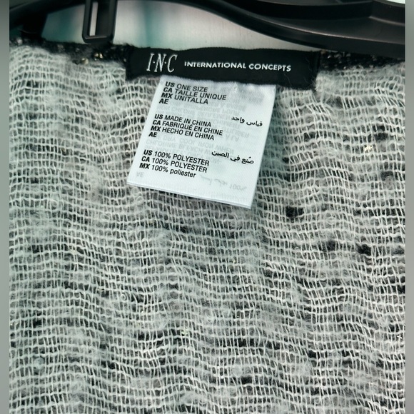 VGC sequined International Concepts poncho. Super soft and pretty!  One size - Picture 2 of 4